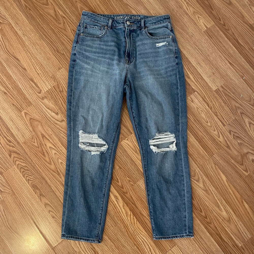 American Eagle Mom Jeans